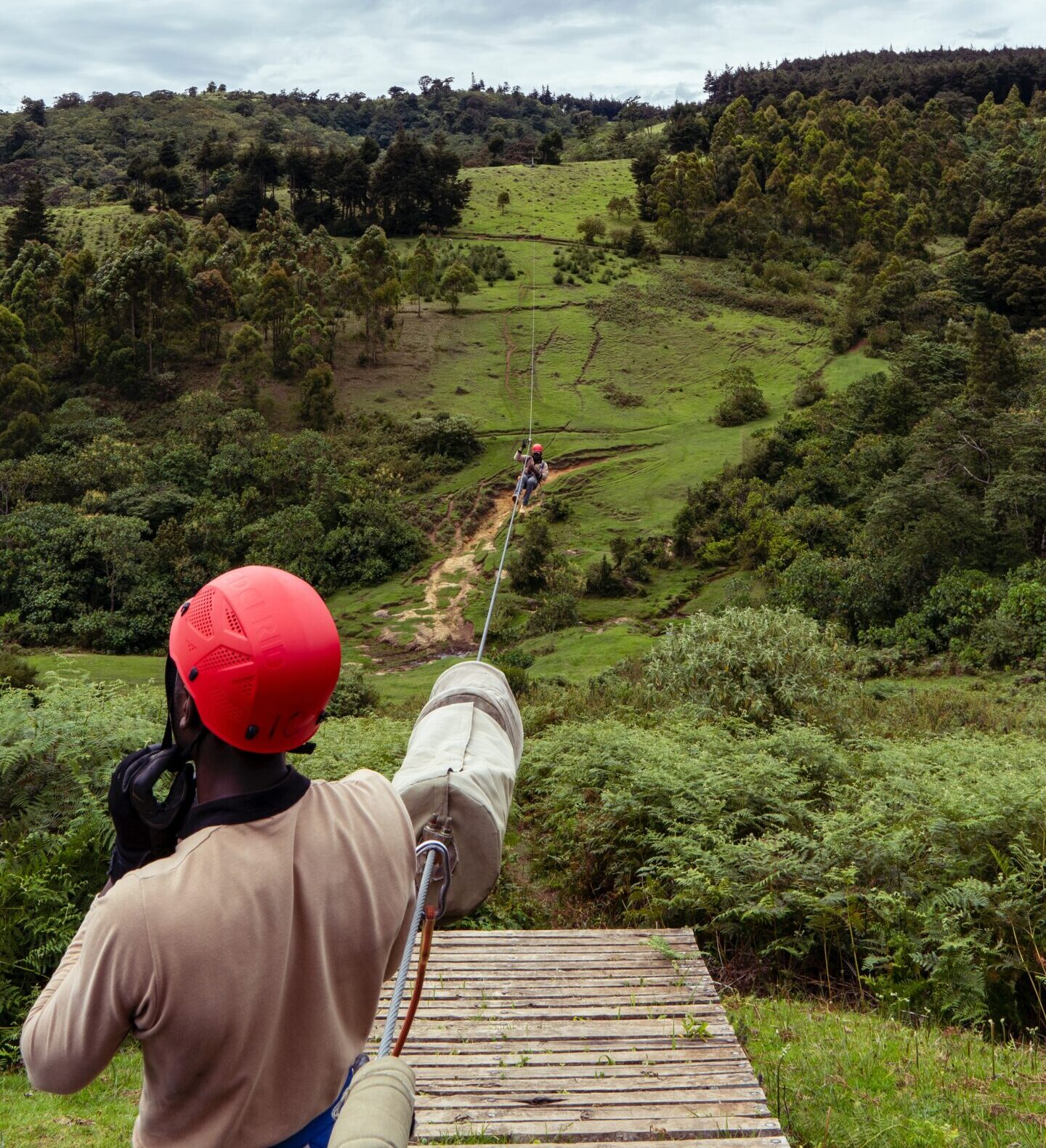 A Beginner’s Guide to Zip Line Safety and Gear